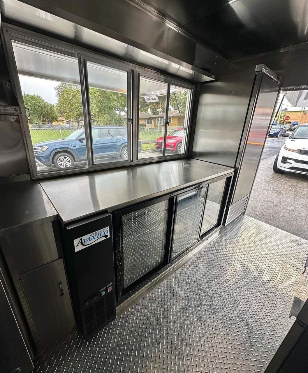 Custom 16ft food trailer - Image 2